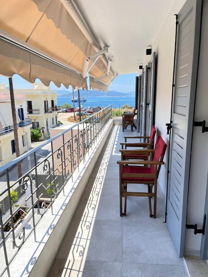 Axs First Floor Apartment Aegina Town Zewnętrze zdjęcie