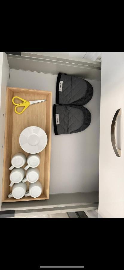 Axs First Floor Apartment Aegina Town Zewnętrze zdjęcie
